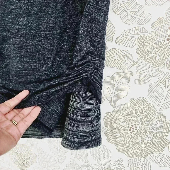 Athleta Womens Black Racerback Tank Top Ruched Sides Breathable Fabric Size S - Picture 4 of 8